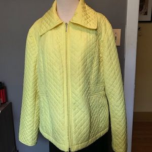 Platinum yellow light quilted jacket size XL